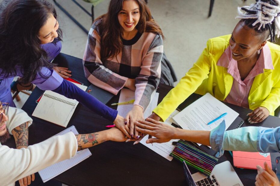 relacionamentos no trabalho blog costtama